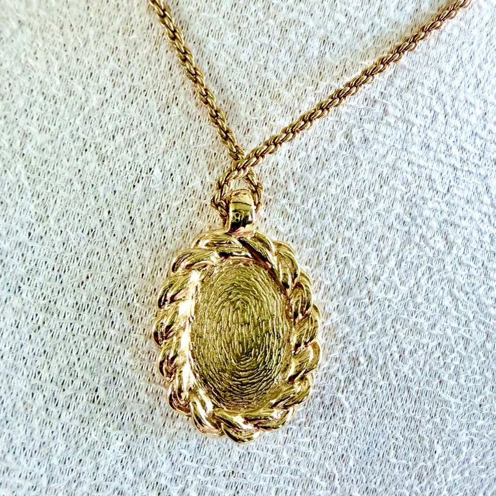 Vintage Dior Gold & Silver Necklace- Like New - Picture 4 of 9